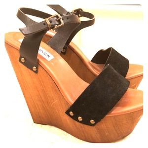 Steve Madden wedge sandal